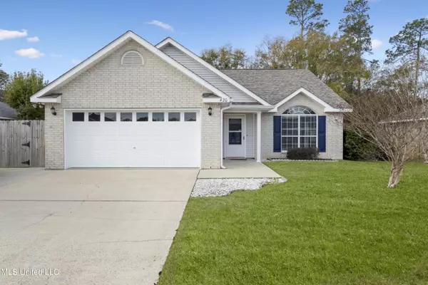 420 Pinecrest Circle, Long Beach, MS 39560