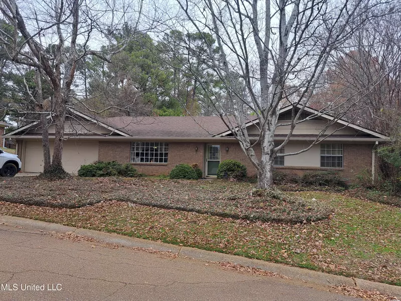 19 Grove Hill Place, Brandon, MS 39042