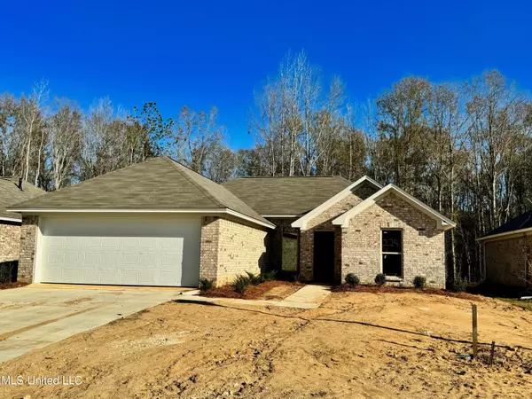 543 Silver Hill, Pearl, MS 39208