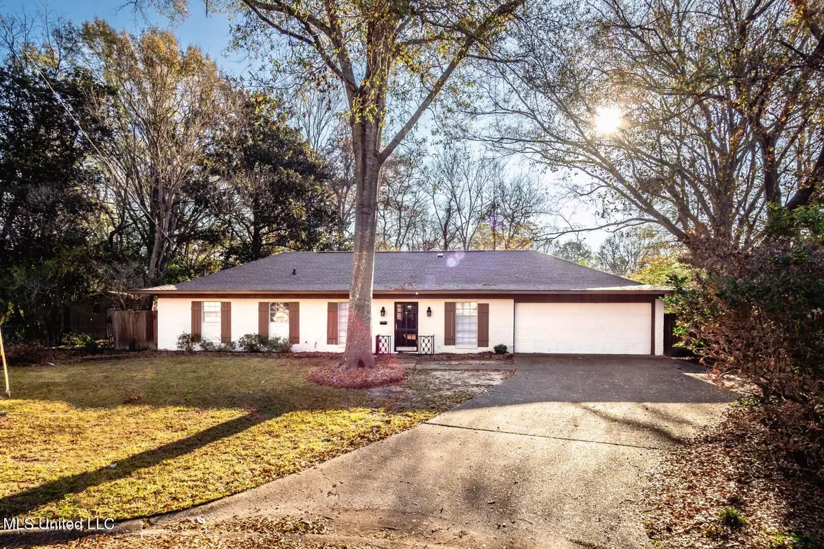 Jackson, MS 39211,5750 Beechcrest Court