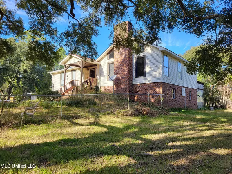 9107 Bayou Cumbest Road, Moss Point, MS 39562