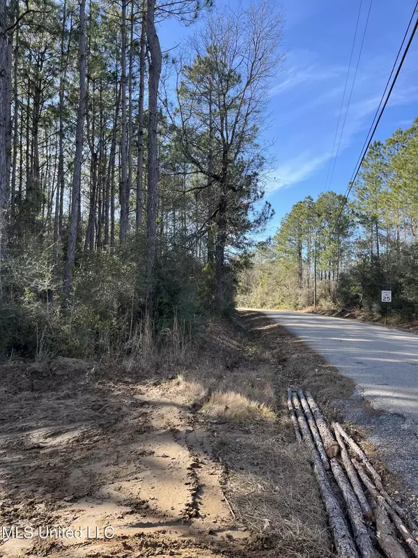 Pass Christian, MS 39571,Kiln Delisle Road