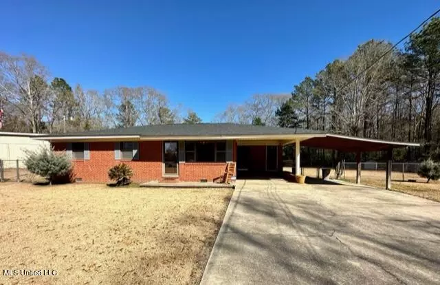 78 Shamrock Drive, Laurel, MS 39443