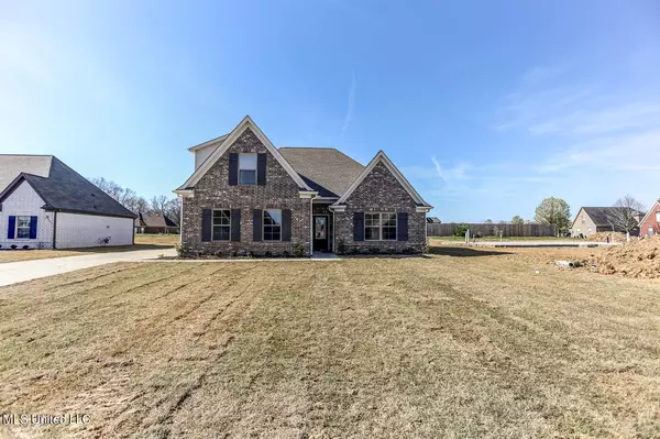 6569 Carmel Pointe, Walls, MS 38680