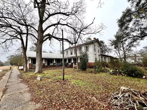 254 E Railroad Avenue, Gloster, MS 39638