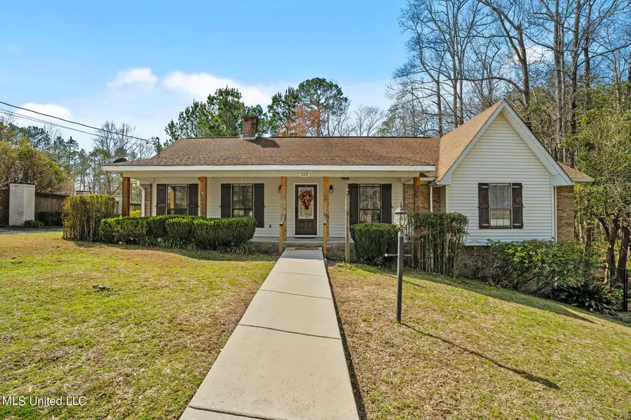 213 King Road, Hattiesburg, MS 39402