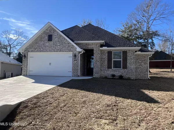 886 Maili Place, Diamondhead, MS 39525