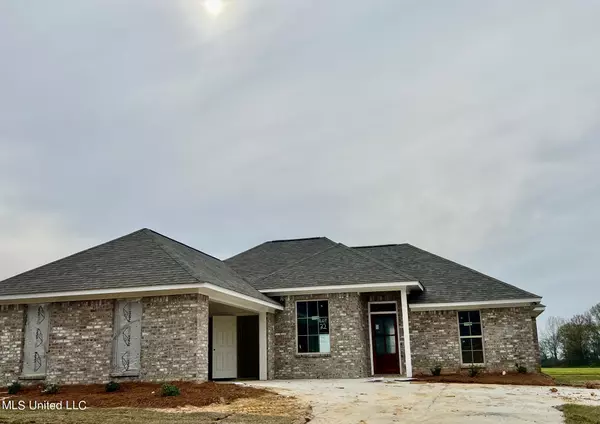 242 Hemingway Circle, Canton, MS 39046