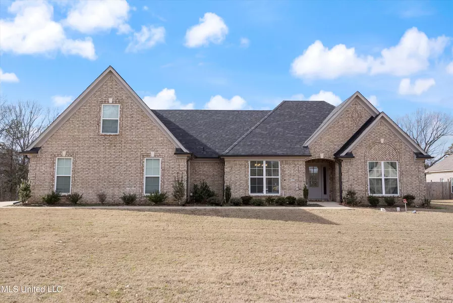 104 Oak Manor Drive, Coldwater, MS 38618