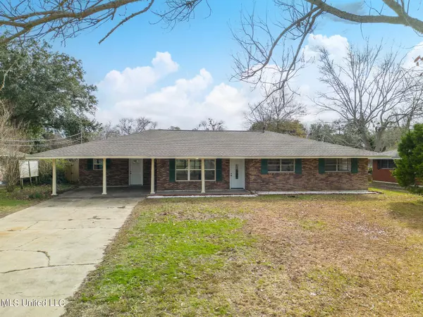 332 Lynwood Circle, Long Beach, MS 39560