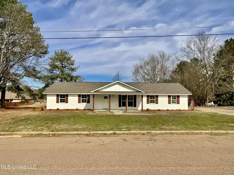 1115 SE 5th Street, Magee, MS 39111