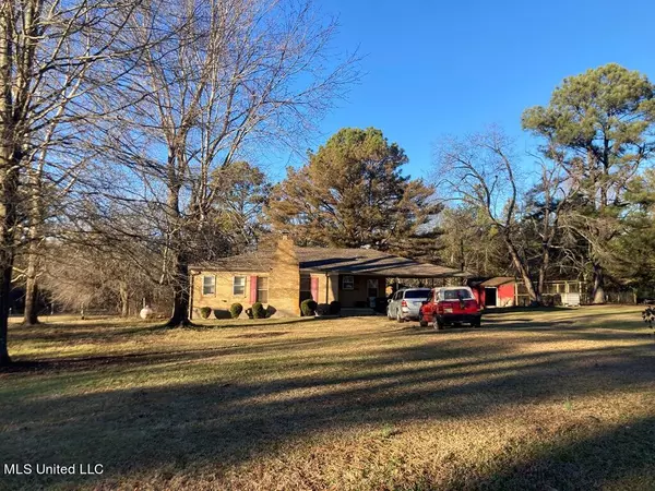 80 Douglas Road, Byhalia, MS 38611