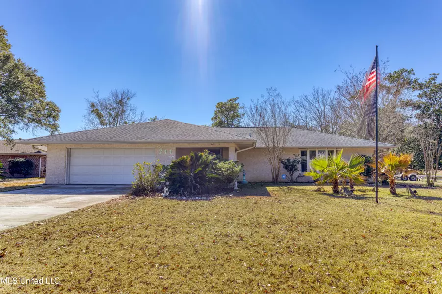 711 Holly Hills Drive, Biloxi, MS 39532