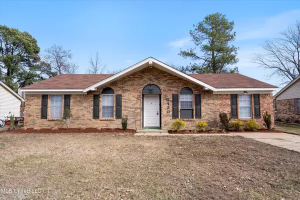 6420 Greenbriar Drive, Horn Lake, MS 38637