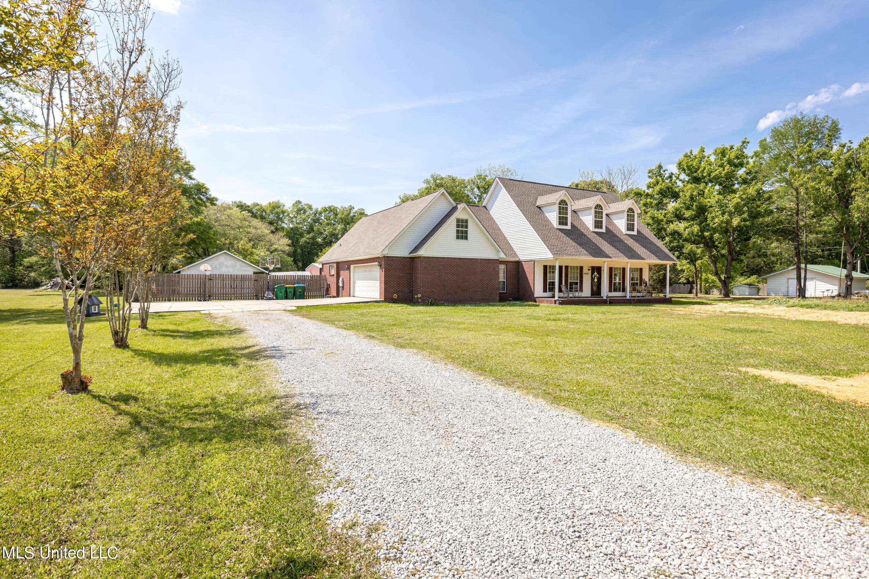 Moss Point, MS 39562,19033 Roger Davis
