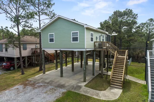 Bay Saint Louis, MS 39520,5063 Ruby Street