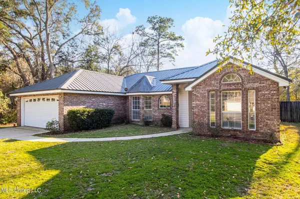 Ocean Springs, MS 39564,1421 Spruce Street