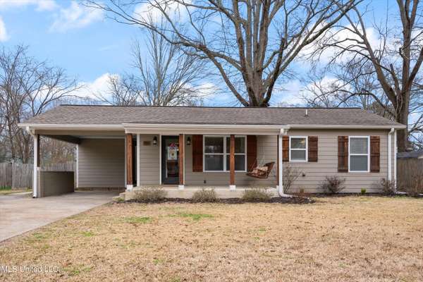 208 Glendale Street,  Senatobia,  MS 38668