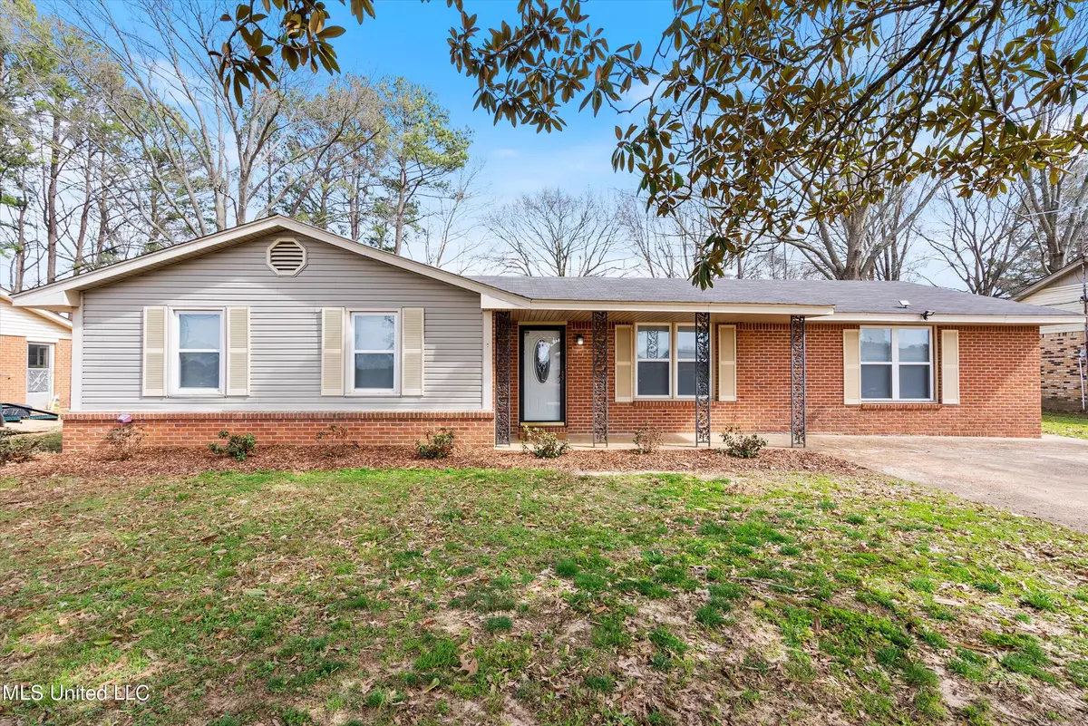 Senatobia, MS 38668,119 Lively Street