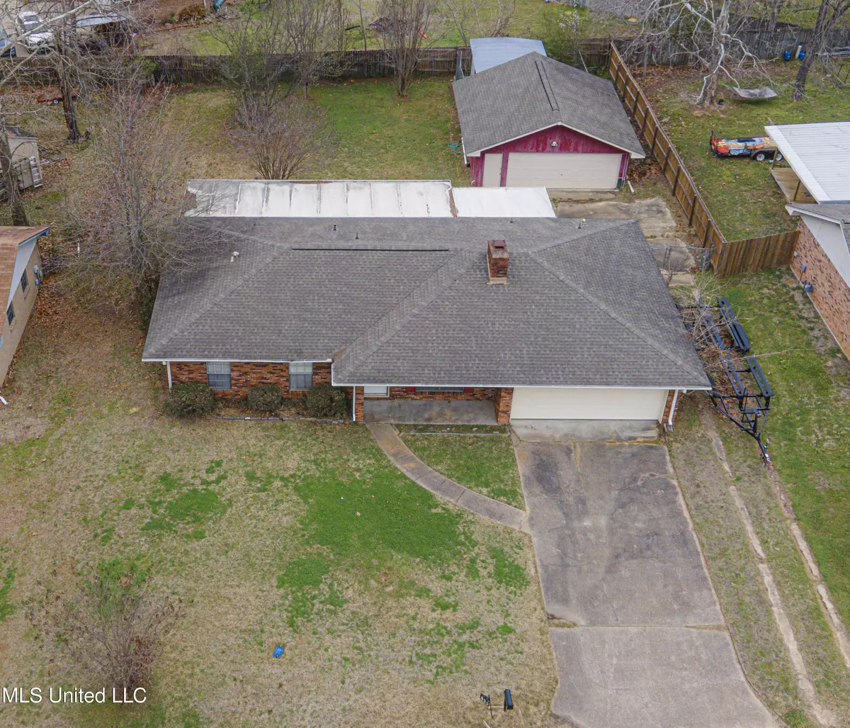 Pearl, MS 39208,829 Black Oak Circle