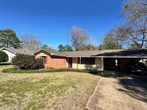 5808 Medallion Drive, Jackson, MS 39211