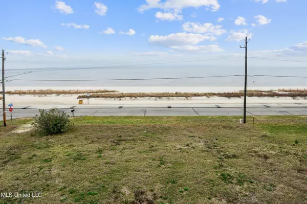 Waveland, MS 39576,517 N Beach Boulevard