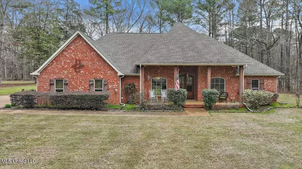 111 Oakwood Place, Canton, MS 39046