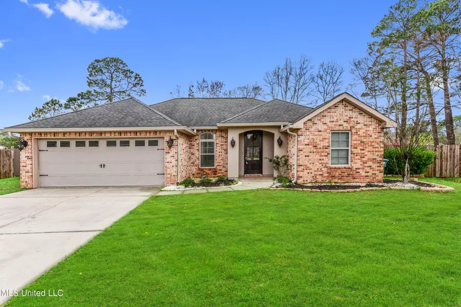 1807 W Amar, Gautier, MS 39553