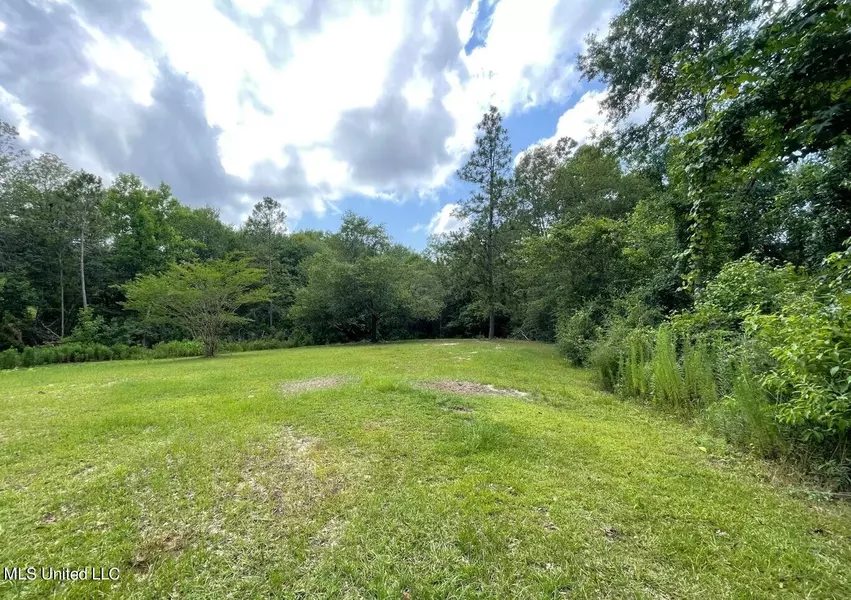 1 Timberidge Road, Lucedale, MS 39452