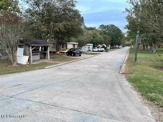 Zachary, LA 70791,8990 La Hwy 19