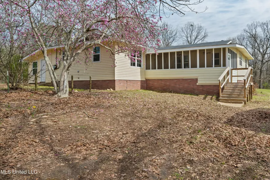 83 Cajun Hill Road, Coldwater, MS 38618