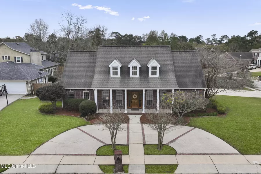 2 Schooner Lane, Ocean Springs, MS 39564