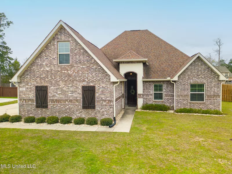 6301 Palmetto Pointe Drive Drive, Ocean Springs, MS 39564