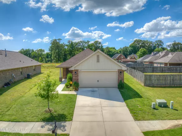 7967 Allen Glen Lane, Olive Branch, MS 38654