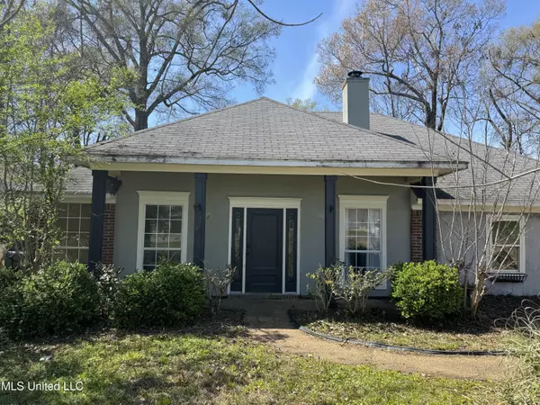 124 Holmar Drive, Brandon, MS 39047