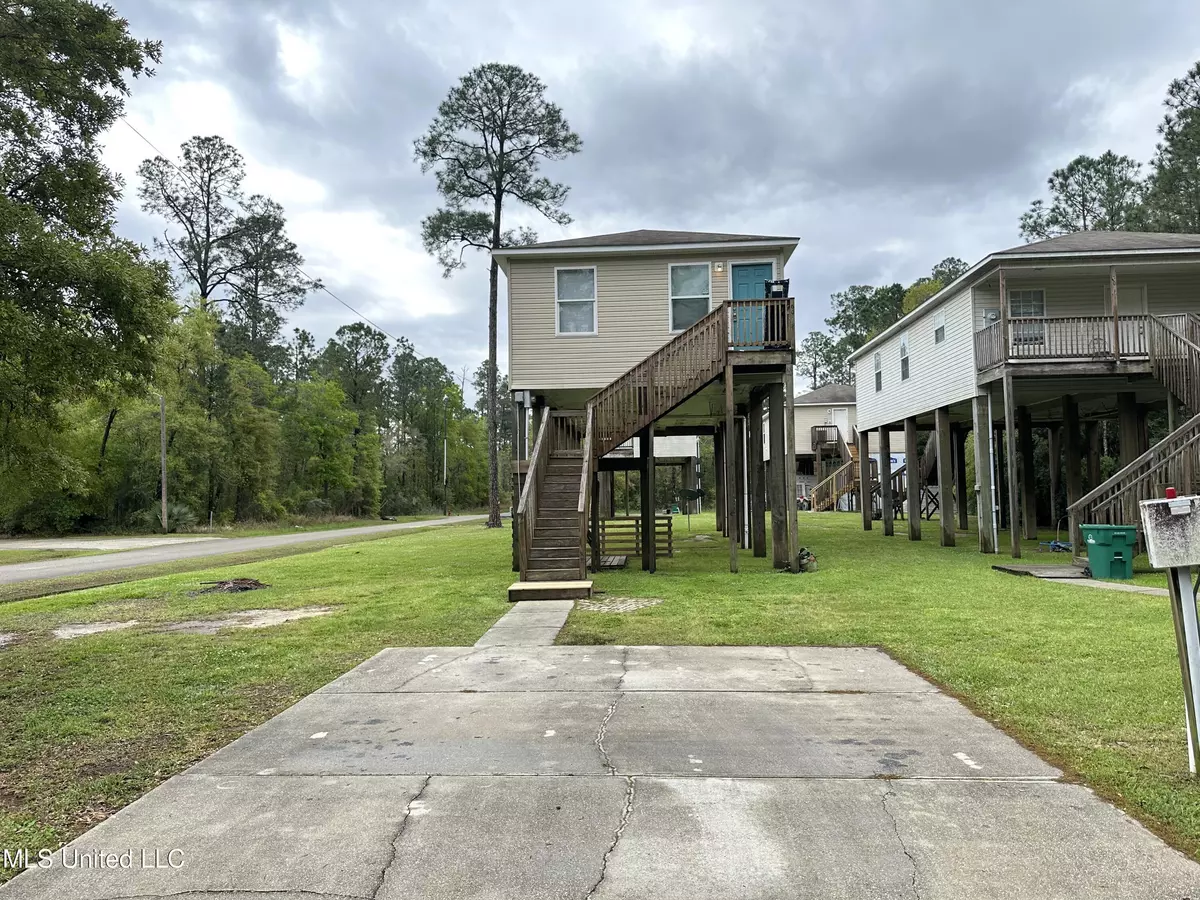 Bay Saint Louis, MS 39520,6012 Dogwood Drive