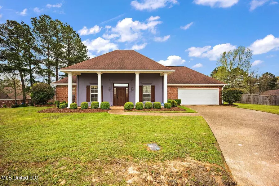 405 Traceton Court, Byram, MS 39272
