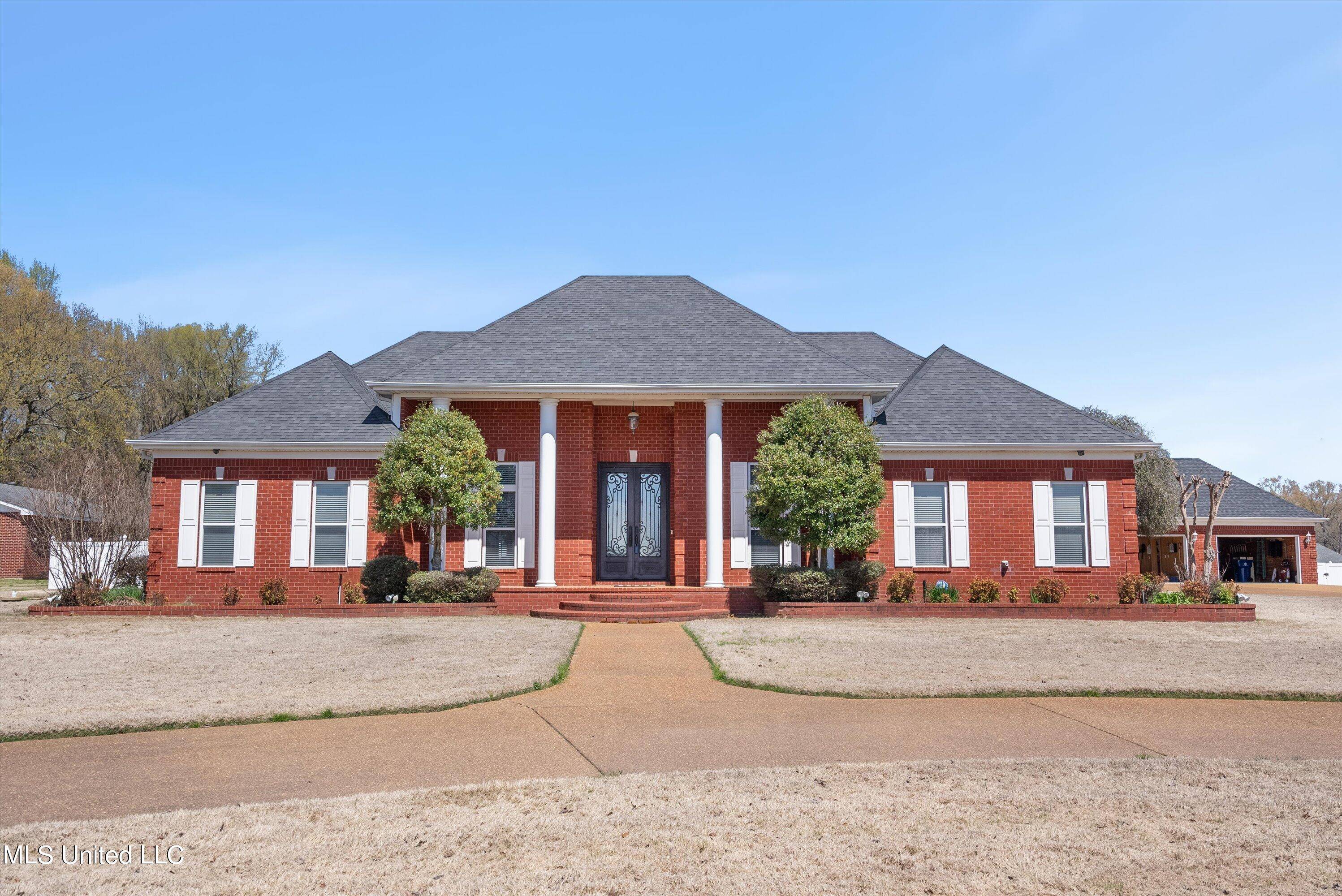 3104 Dean Road,  Nesbit,  MS 38651