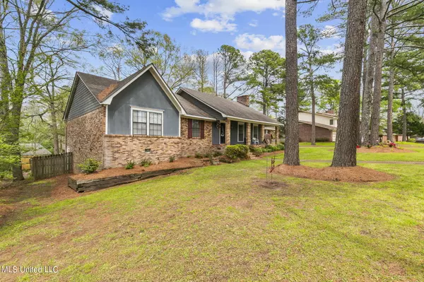 Clinton, MS 39056,135 Countrywood Circle