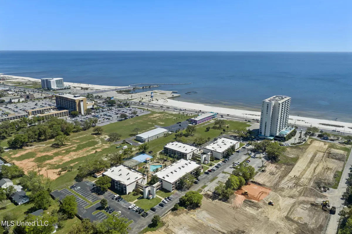 Biloxi, MS 39531,2046 Beach Boulevard #107