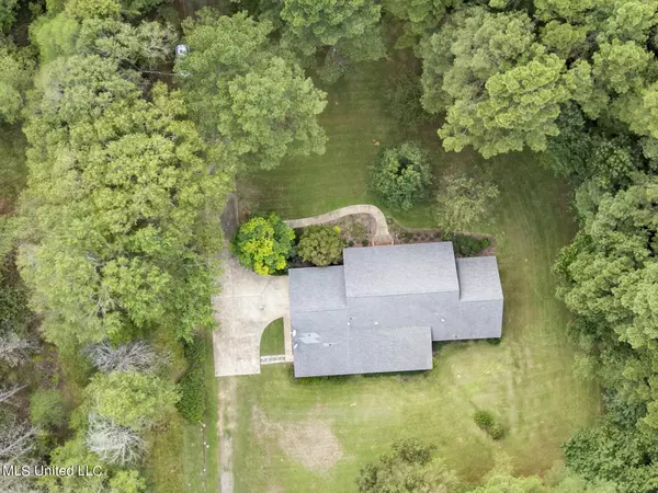 Raymond, MS 39154,14640 Dry Grove Road