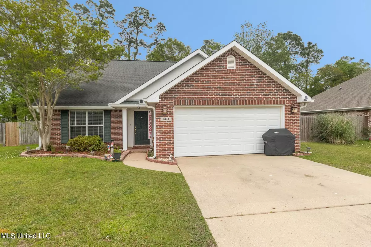 Long Beach, MS 39560,454 Pinecrest Circle