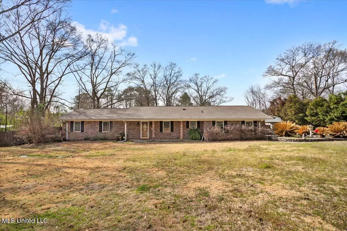 Laurel, MS 39443,11 Giles Drive