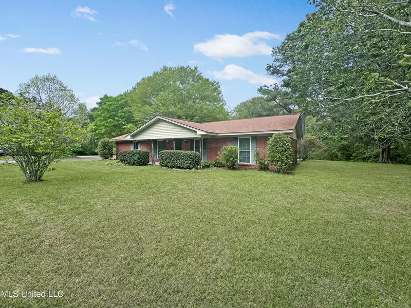 1082 Harrisville Braxton Rd Road, Braxton, MS 39044