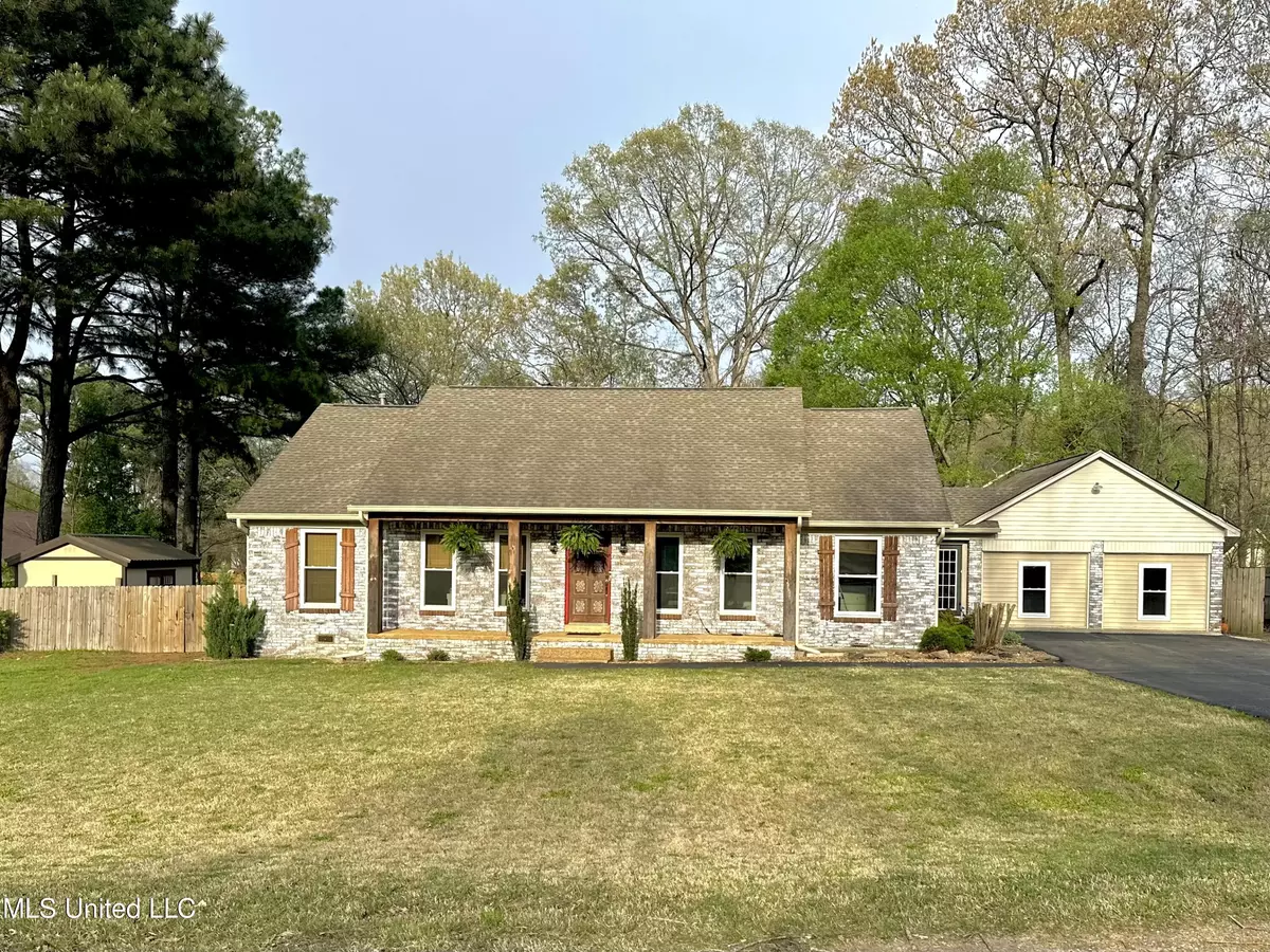 Nesbit, MS 38651,2088 Aspen Drive