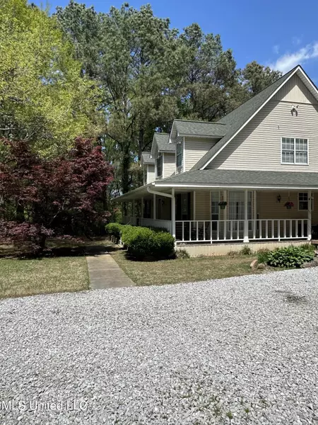 1820 N Red Banks Road, Red Banks, MS 38661