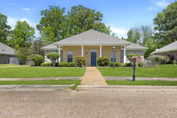 206 Kirkwood Drive, Clinton, MS 39056