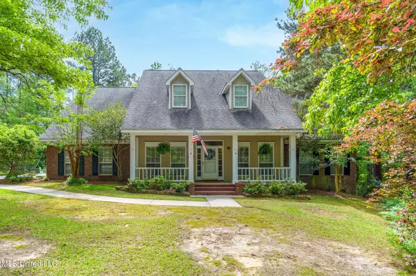 528 Longleaf Drive, Petal, MS 39465