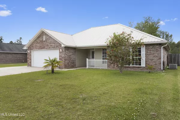 Ocean Springs, MS 39564,7216 Bayou Landing Drive