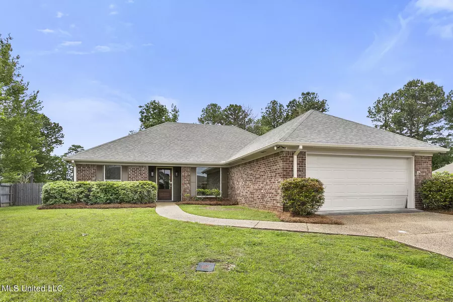 327 Kings Ridge Circle, Brandon, MS 39047